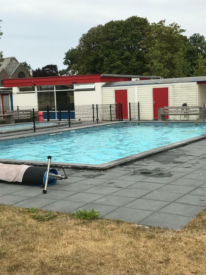 Stinswoning " Waadhoeke " Tzummarum Esterno foto